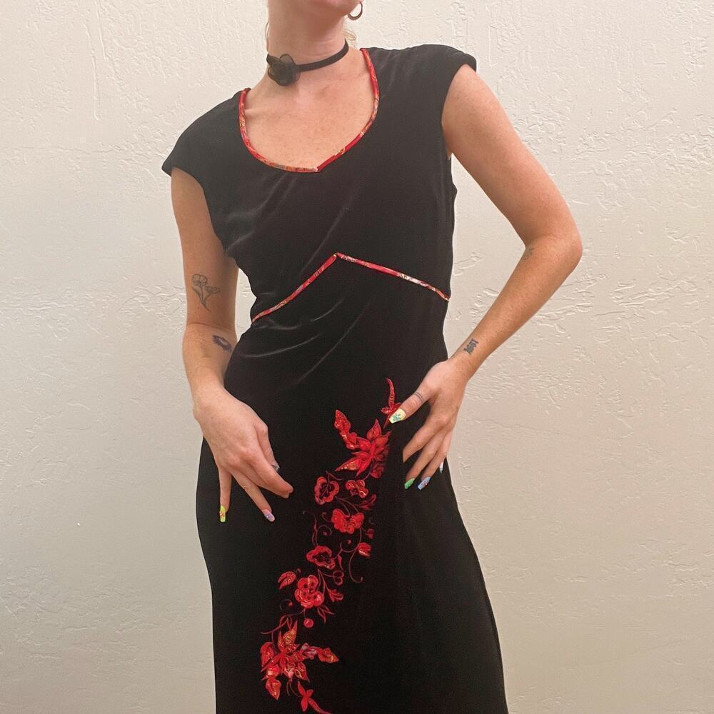 Vintage/Y2K Black Velvet Asian Inspired Midi Cocktail Dress - Picture 2 of 6